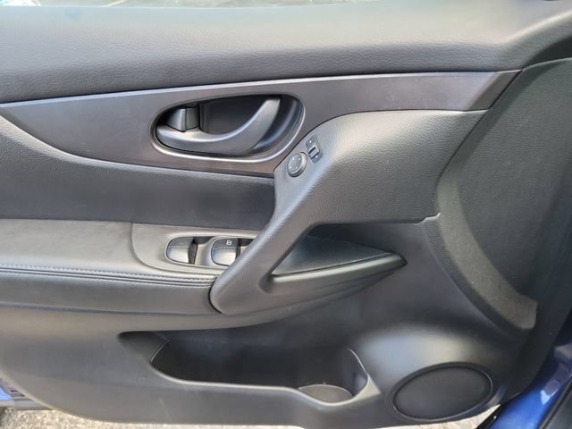 Used 2019 Nissan Rogue Sport S w/ Appearance Package FWD image 15