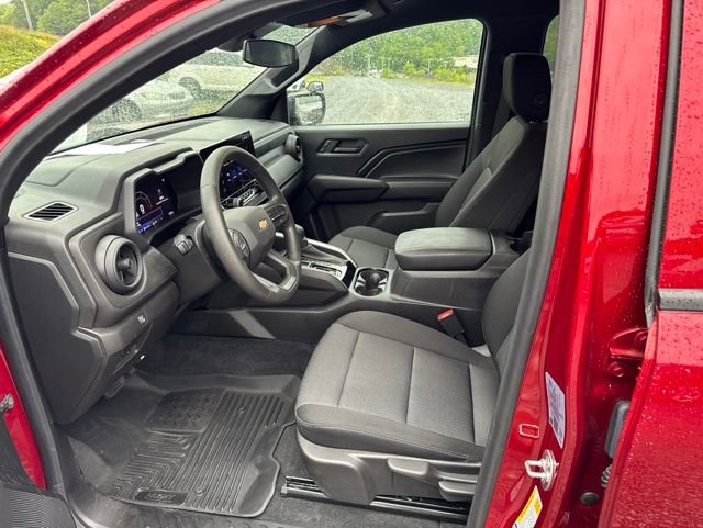 Used 2025 Chevrolet Colorado W/T w/ Advanced Trailering Package RWD image 14