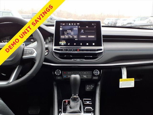 New 2026 Jeep Compass Latitude image 7