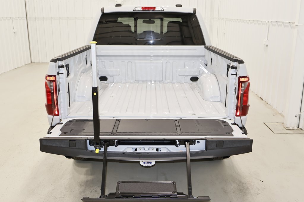 New 2025 Ford F150 XLT w/ Equipment Group 303A High image 29