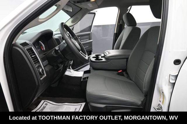 Used 2018 RAM 2500 Tradesman w/ Chrome Appearance Group AWD/4WD image 11