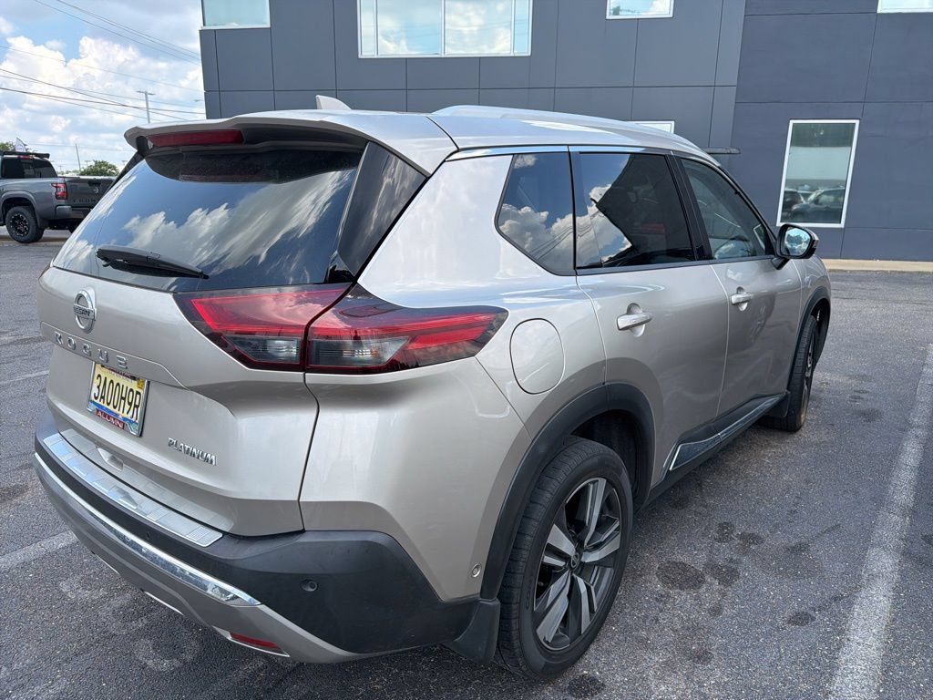 Used 2021 Nissan Rogue Platinum FWD image 5