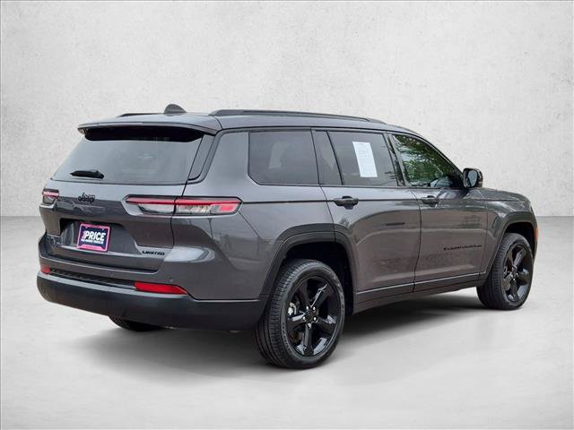 Used 2025 Jeep Grand Cherokee L Limited w/ Black Appearance Package AWD/4WD image 5