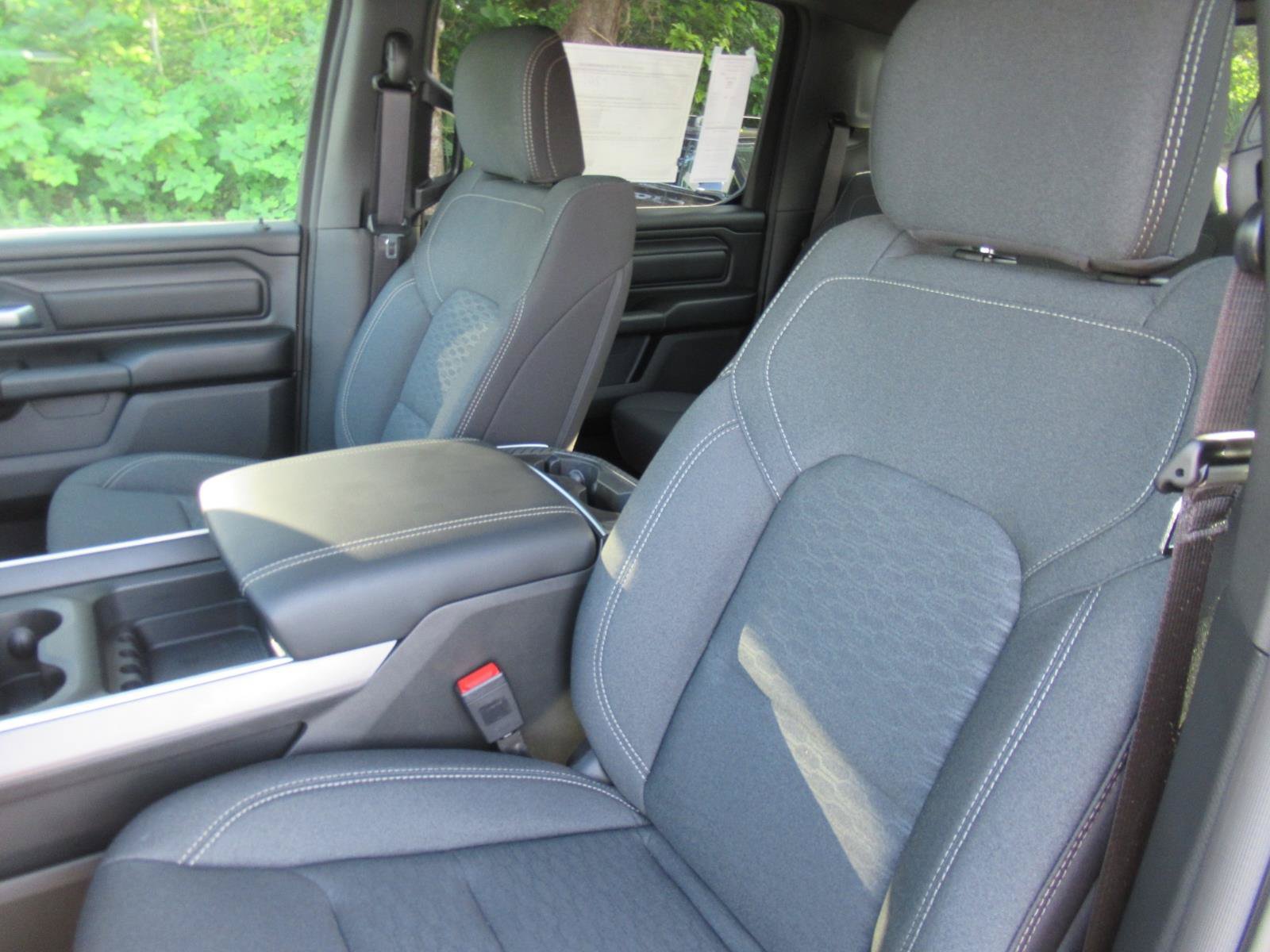 New 2026 RAM 1500 Express AWD/4WD image 20