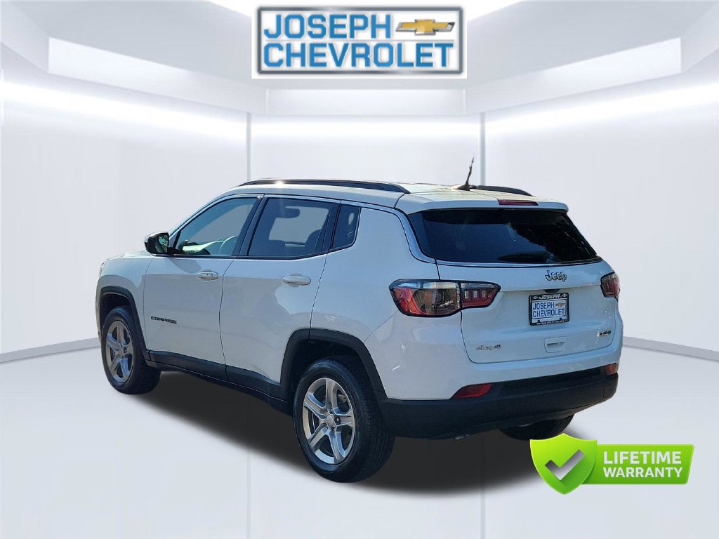Used 2024 Jeep Compass Latitude AWD/4WD image 5