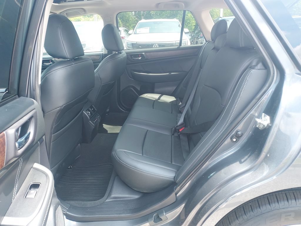 Used 2018 Subaru Outback 2.5i Limited AWD/4WD image 30