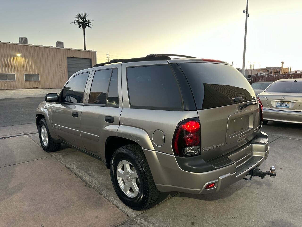 Used 2002 Chevrolet TrailBlazer LS w/ Preferred Equipment Group RWD image 3