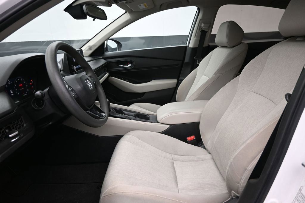 Certified 2023 Honda Accord EX image 13