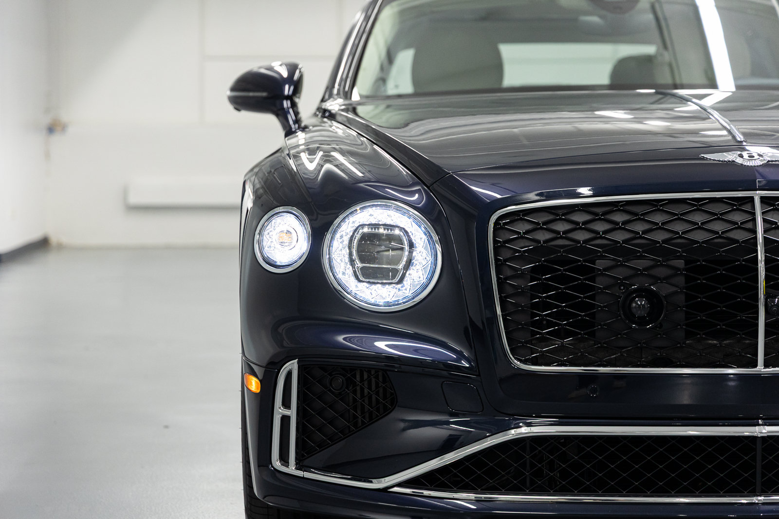 Certified 2026 Bentley Flying Spur V8 AWD/4WD image 10