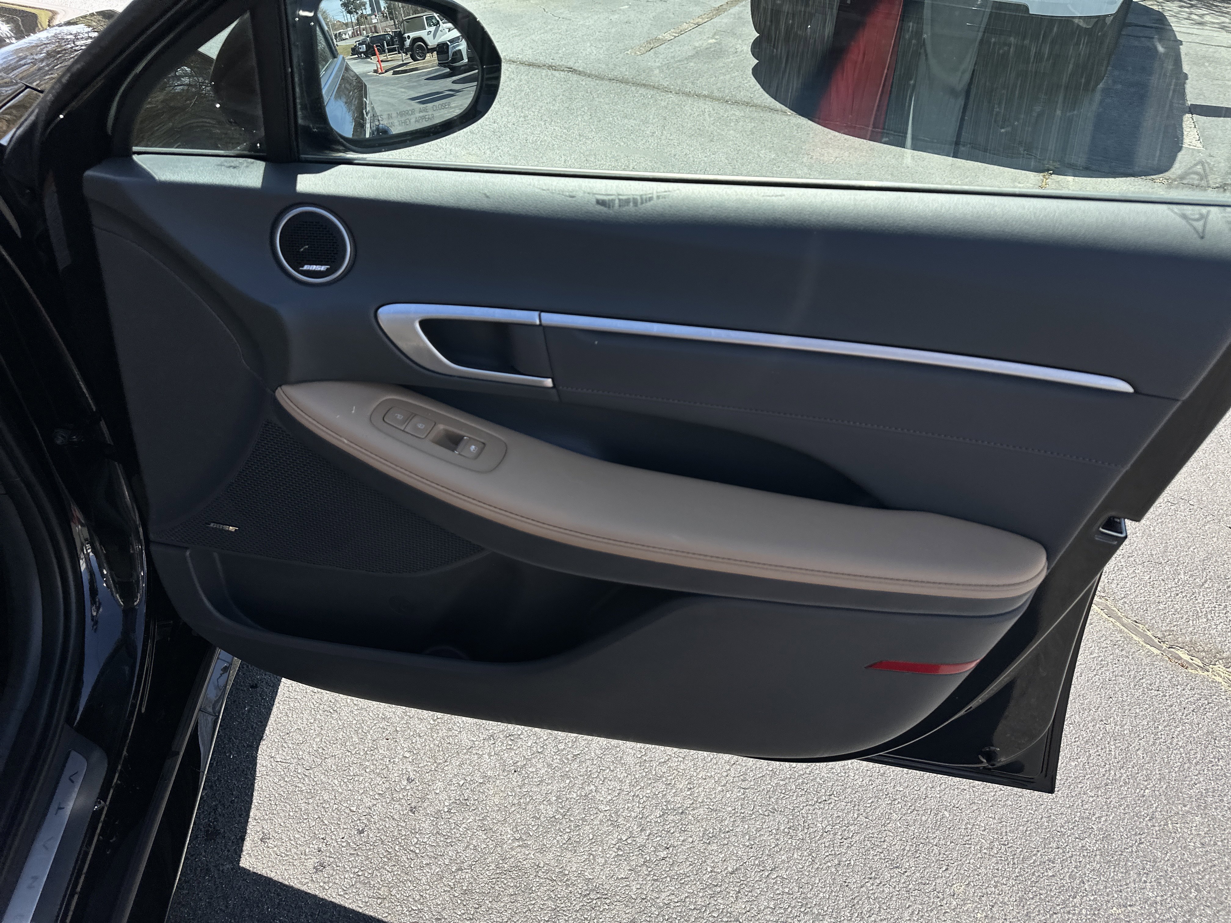 Used 2024 Hyundai Sonata Limited image 16