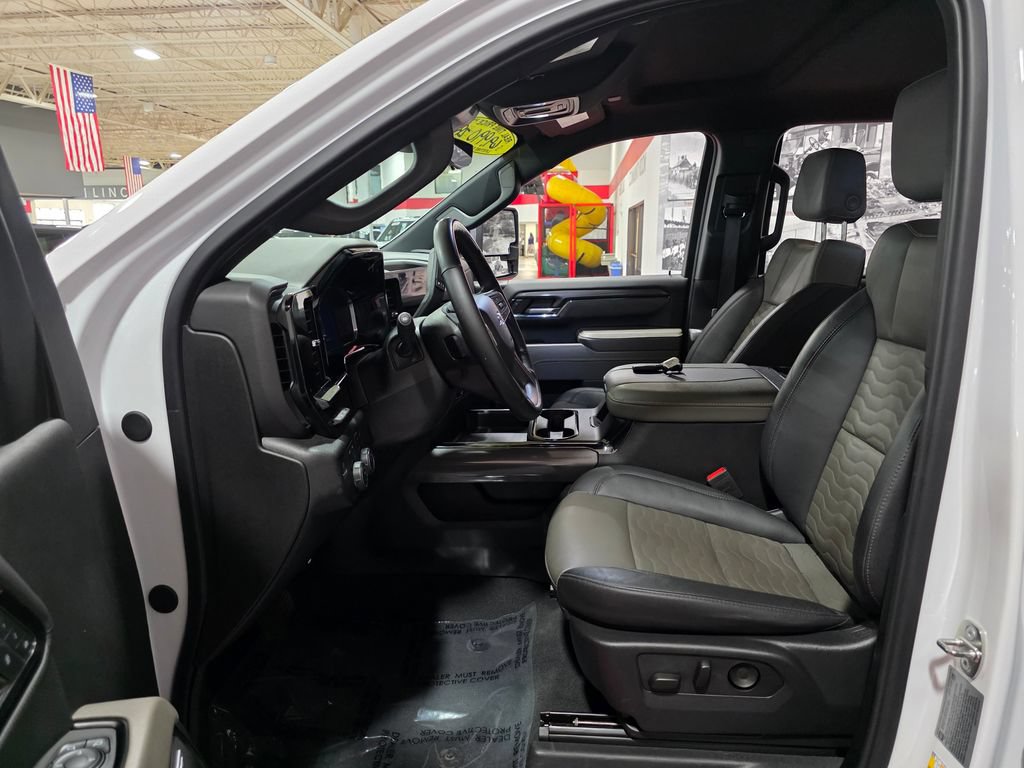 Certified 2024 Chevrolet Silverado 2500 ZR2 w/ Technology Package AWD/4WD image 14