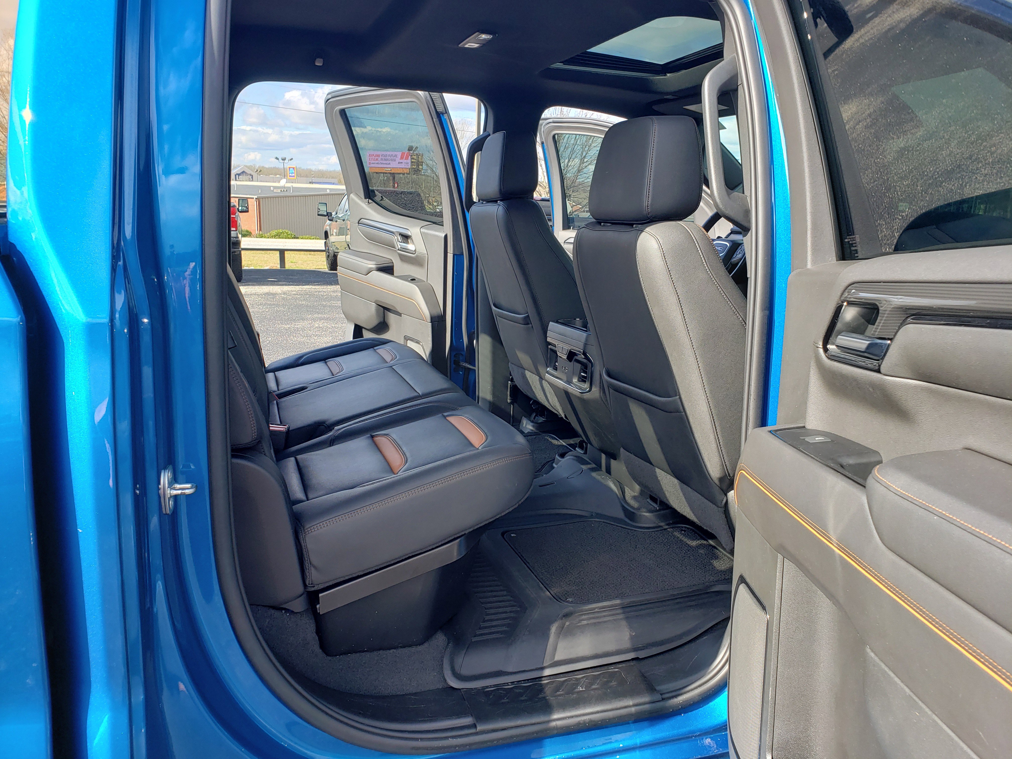 Used 2022 GMC Sierra 1500 AT4 w/ AT4 Premium Package image 33