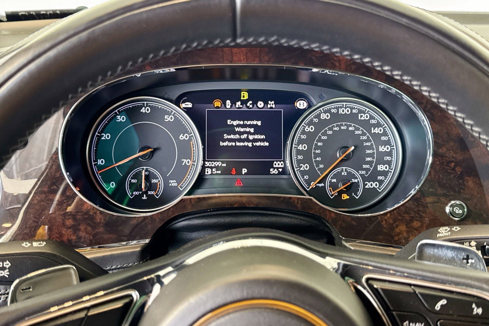 Used 2018 Bentley Bentayga image 12