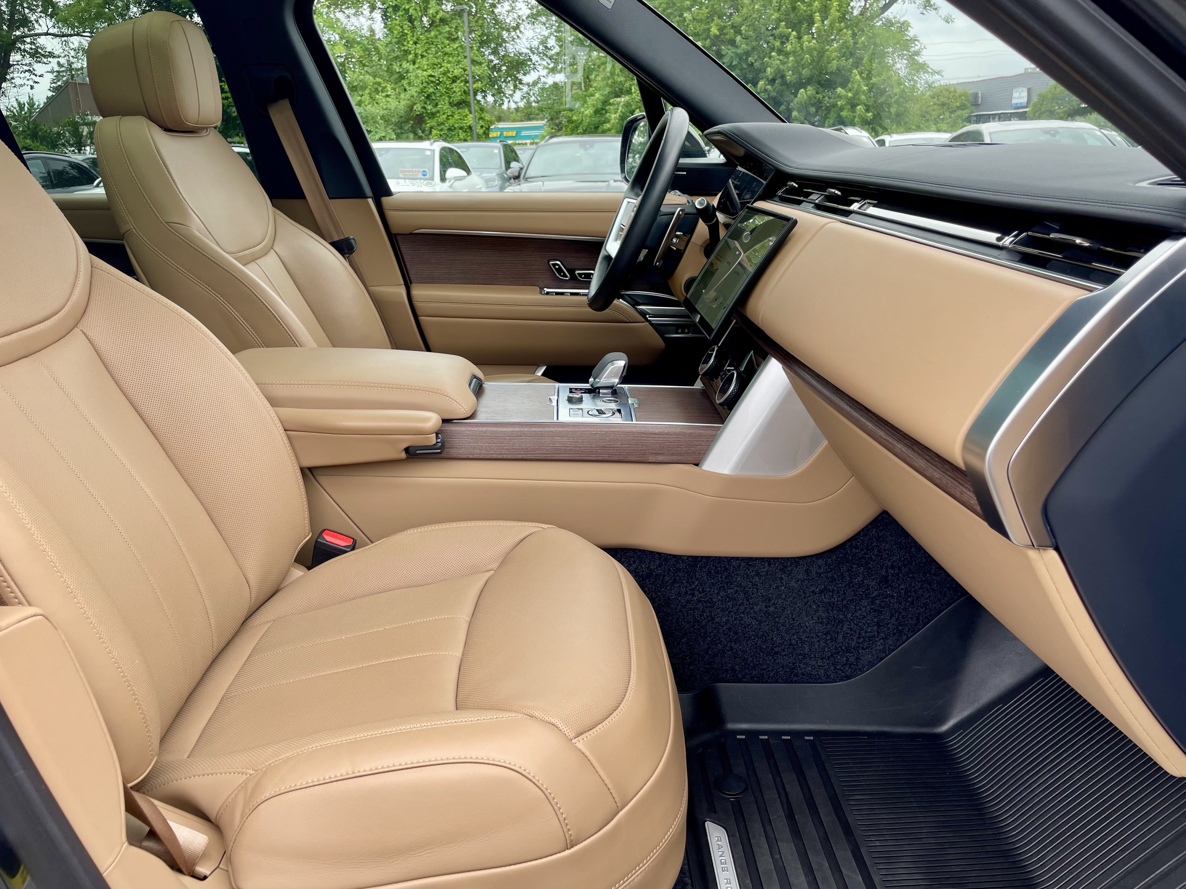 Used 2023 Land Rover Range Rover SE AWD/4WD image 15