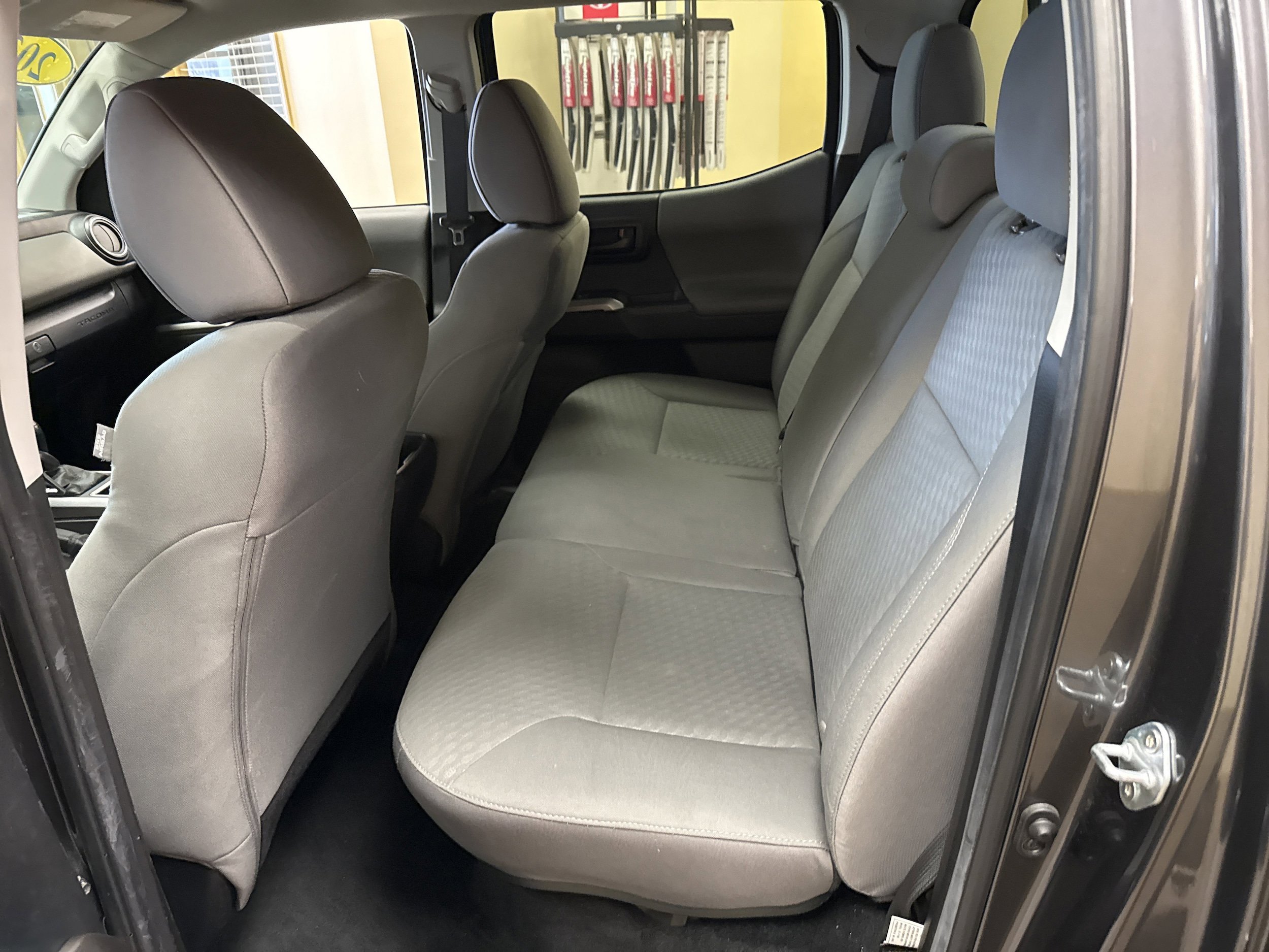 Used 2023 Toyota Tacoma SR5 AWD/4WD image 22