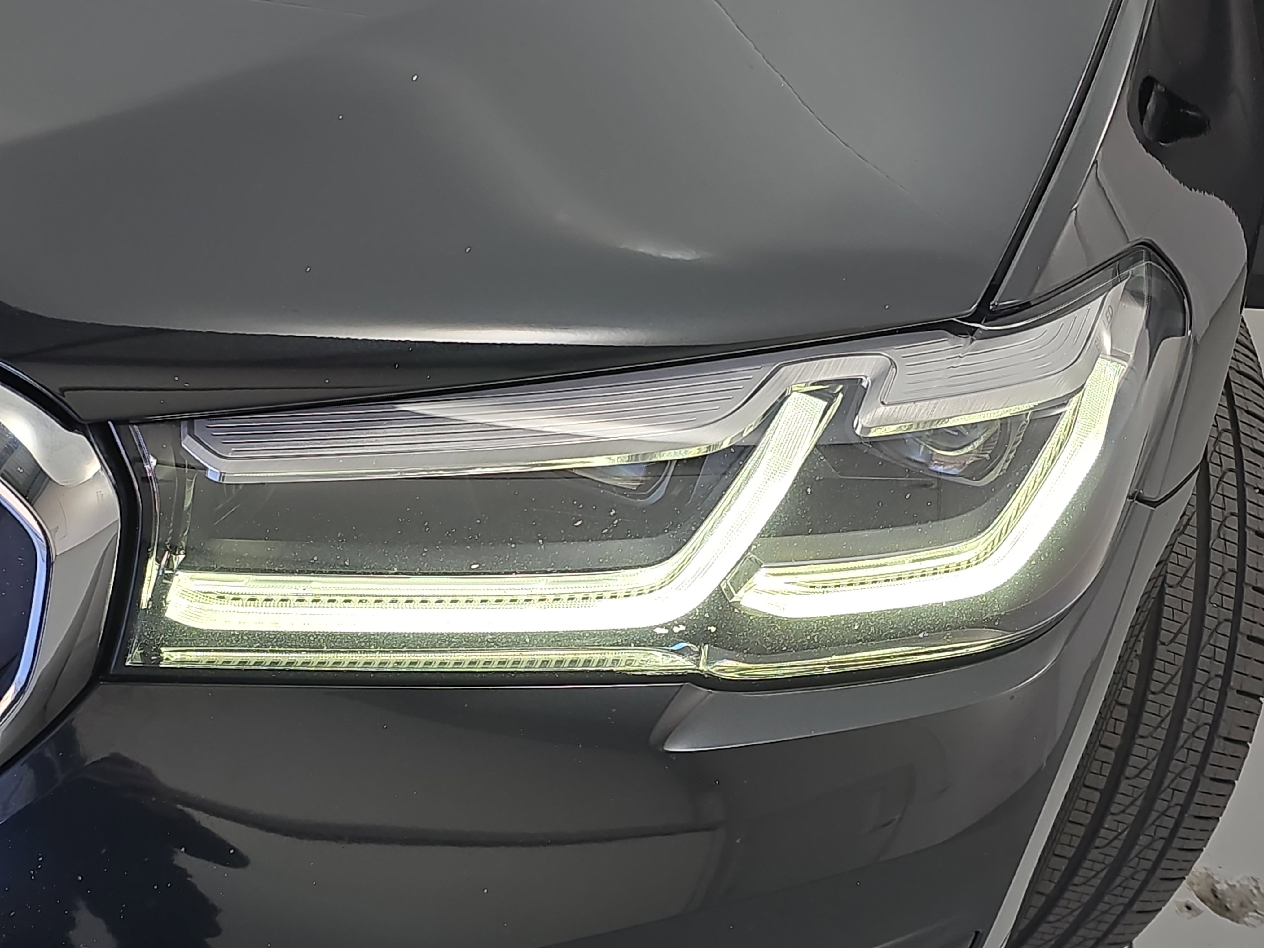 Used 2021 BMW 540i w/ Premium Package image 32