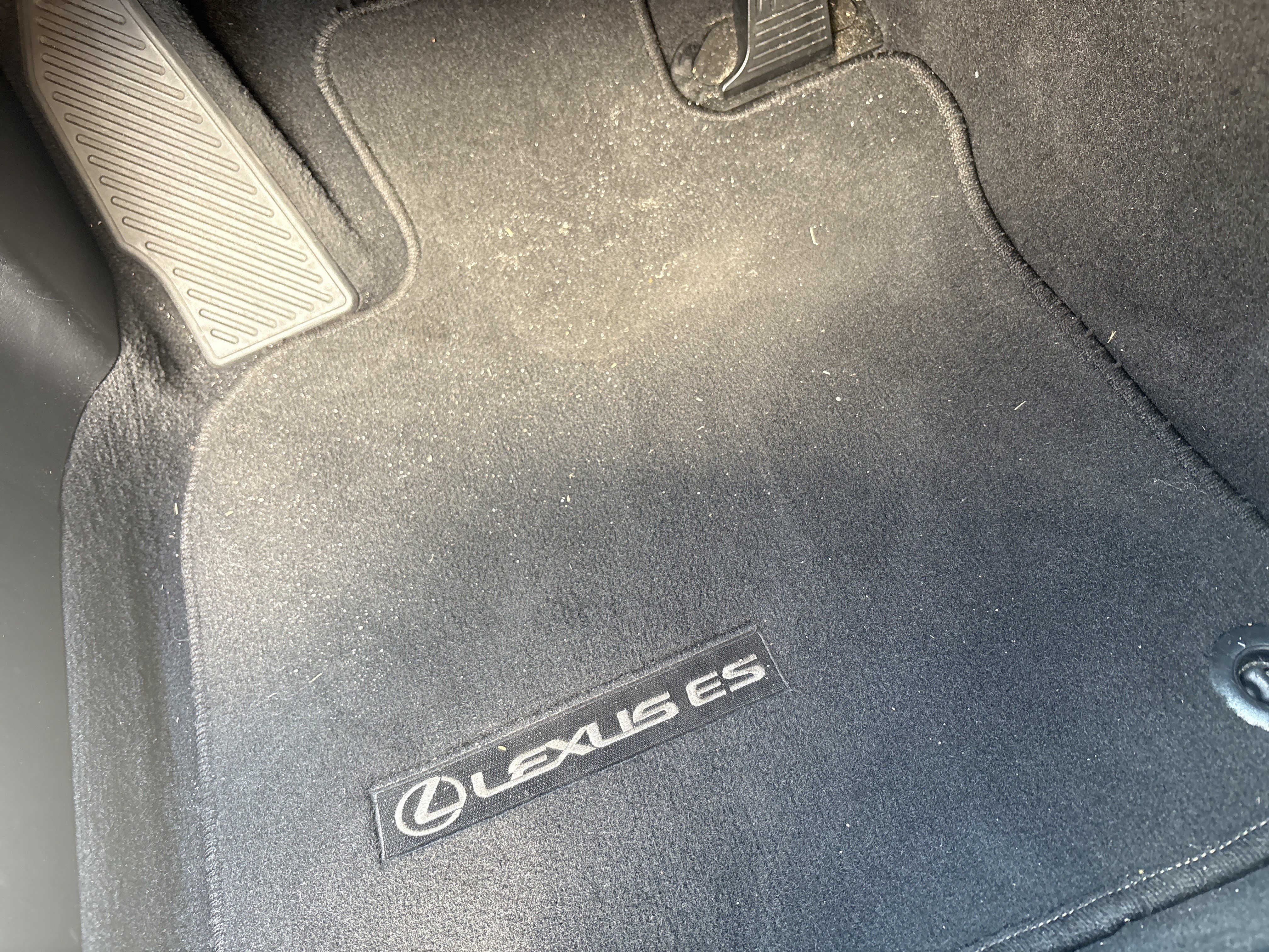 Certified 2025 Lexus ES 350 w/ Premium Package FWD image 17