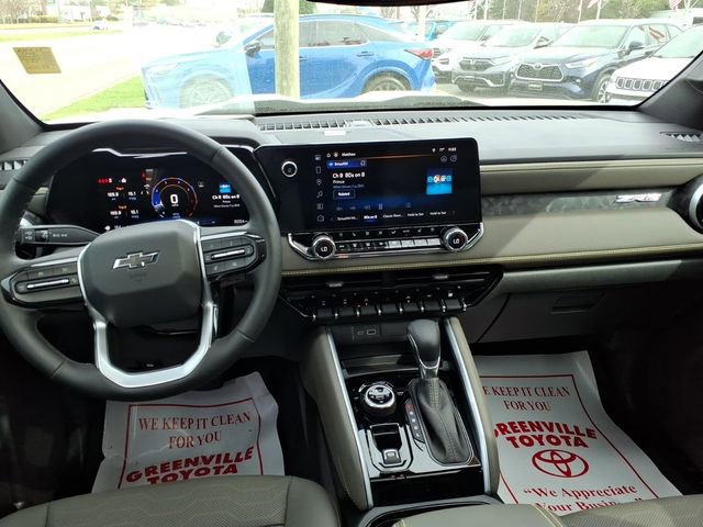 Used 2025 Chevrolet Colorado ZR2 w/ Technology Package image 9