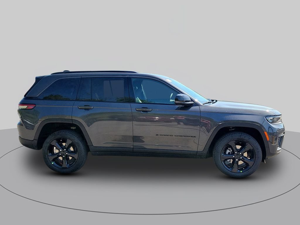 New 2026 Jeep Grand Cherokee Limited w/ Limited Altitude Package RWD image 2