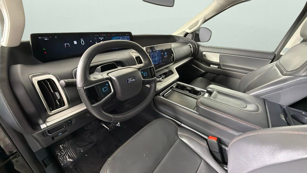 Used 2025 Ford Expedition Max Active image 26