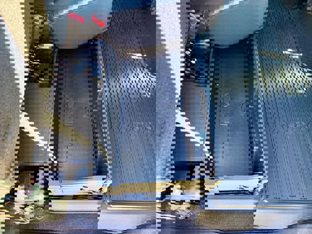 New 2026 Ford F150 Lariat w/ Equipment Group 502A High image 19