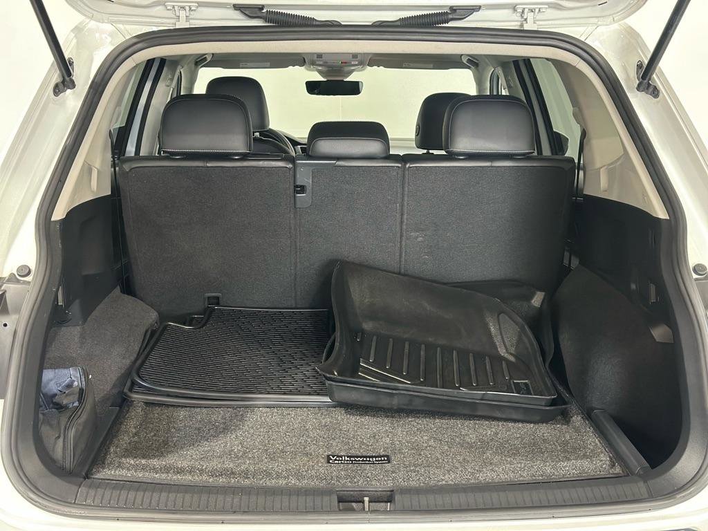 Used 2022 Volkswagen Tiguan SE image 40