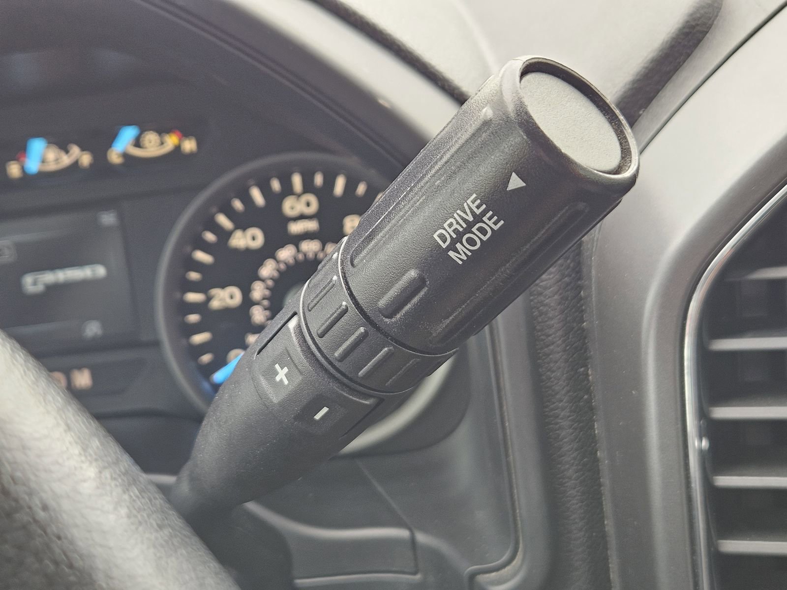 Used 2018 Ford F150 XLT w/ Equipment Group 301A Mid AWD/4WD image 31