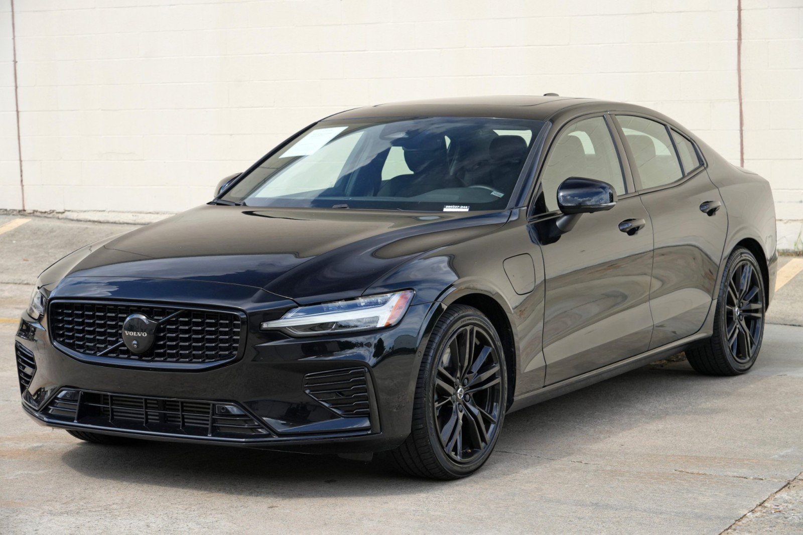 Used 2024 Volvo S60 T8 Plus AWD/4WD image 47