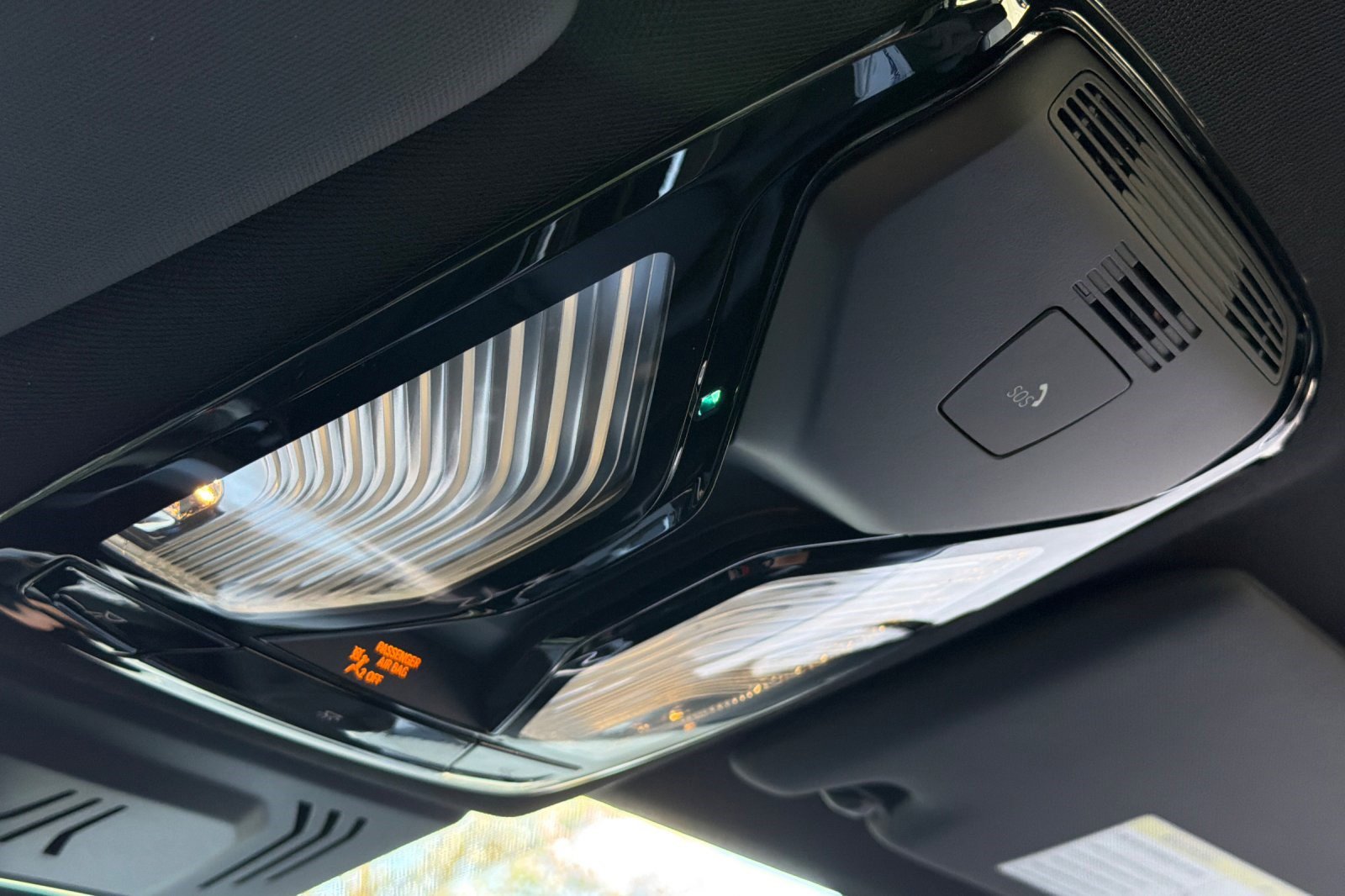 Used 2025 BMW M3 Competition w/ M Carbon Exterior Package image 23