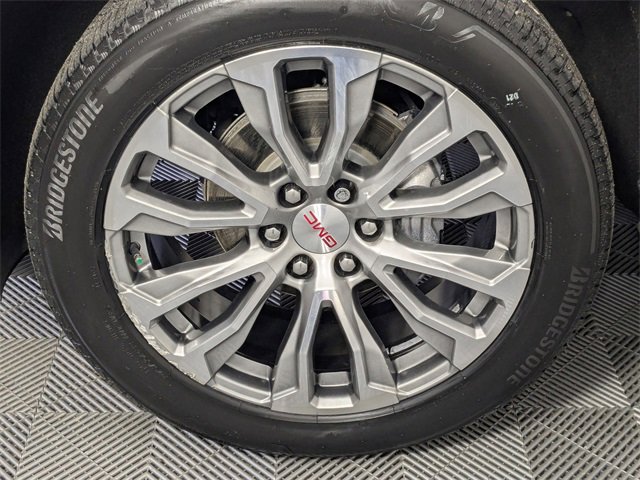 Used 2021 GMC Yukon XL Denali image 8