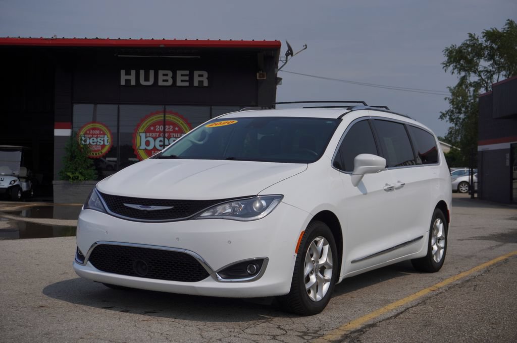 Used 2020 Chrysler Pacifica Touring-L Plus w/ Tire & Wheel Group FWD image 3