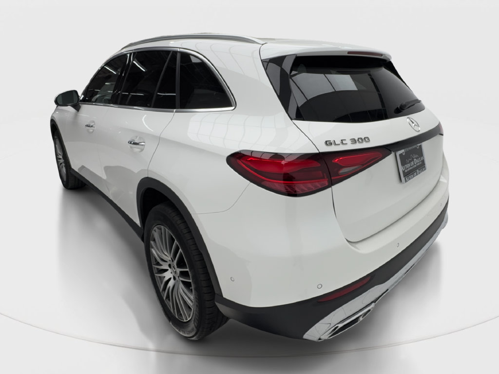 Used 2025 Mercedes-Benz GLC 300 image 11