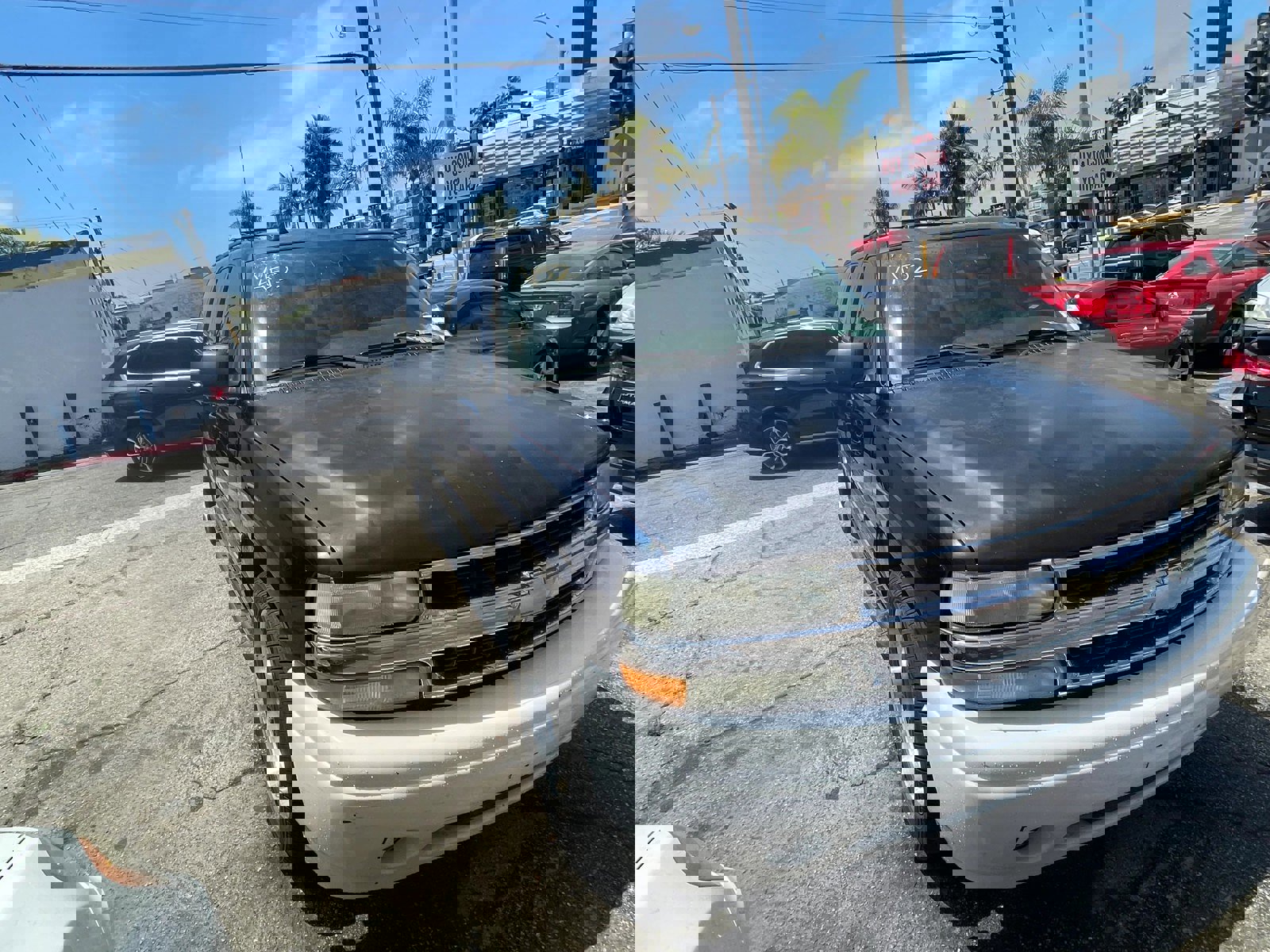 Used 2004 Chevrolet Suburban LT w/ Preferred Equipment Group image 2