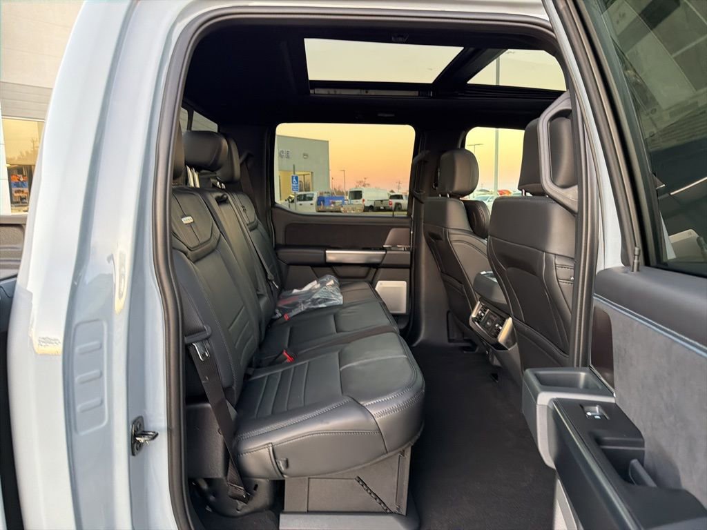 New 2026 Ford F250 Platinum image 19
