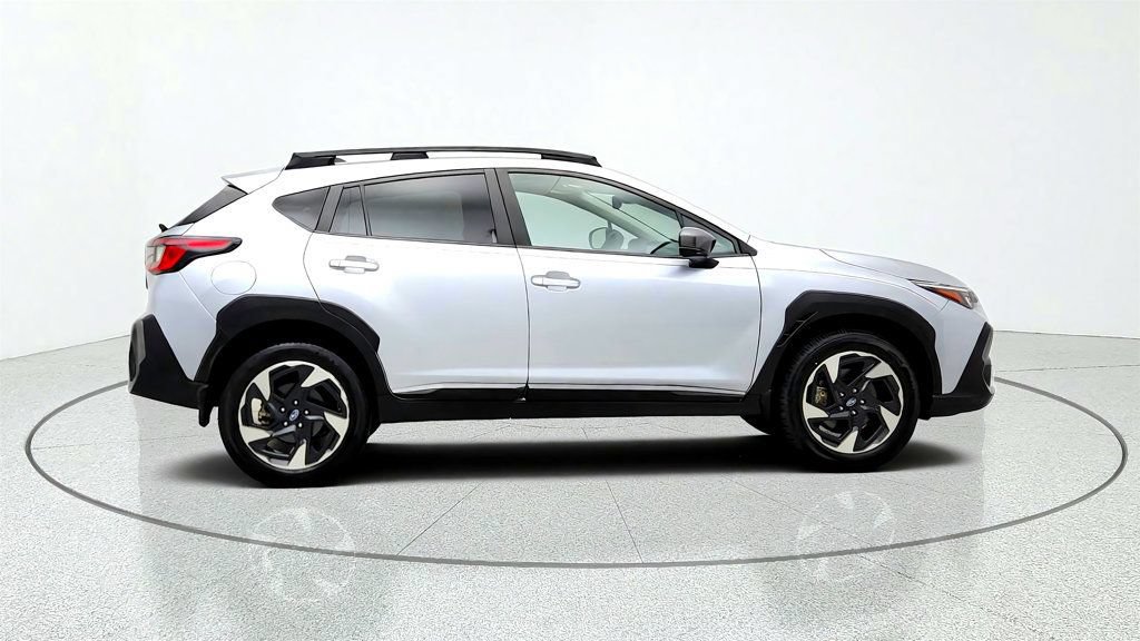 Used 2024 Subaru Crosstrek 2.5i Limited w/ Crosstrek Mirror Package AWD/4WD image 4