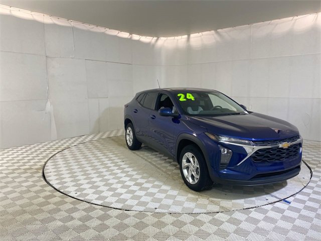 Used 2024 Chevrolet Trax LS w/ LS Convenience Package