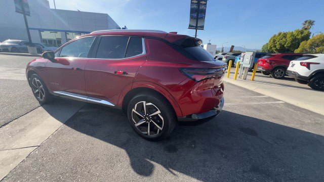 Used 2025 Chevrolet Equinox EV LT w/ Convenience Package image 6