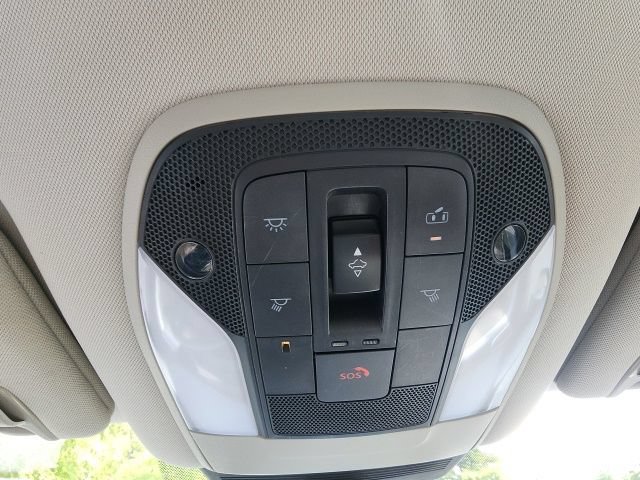 Used 2019 INFINITI QX50 Luxe w/ Navigation Package FWD image 28