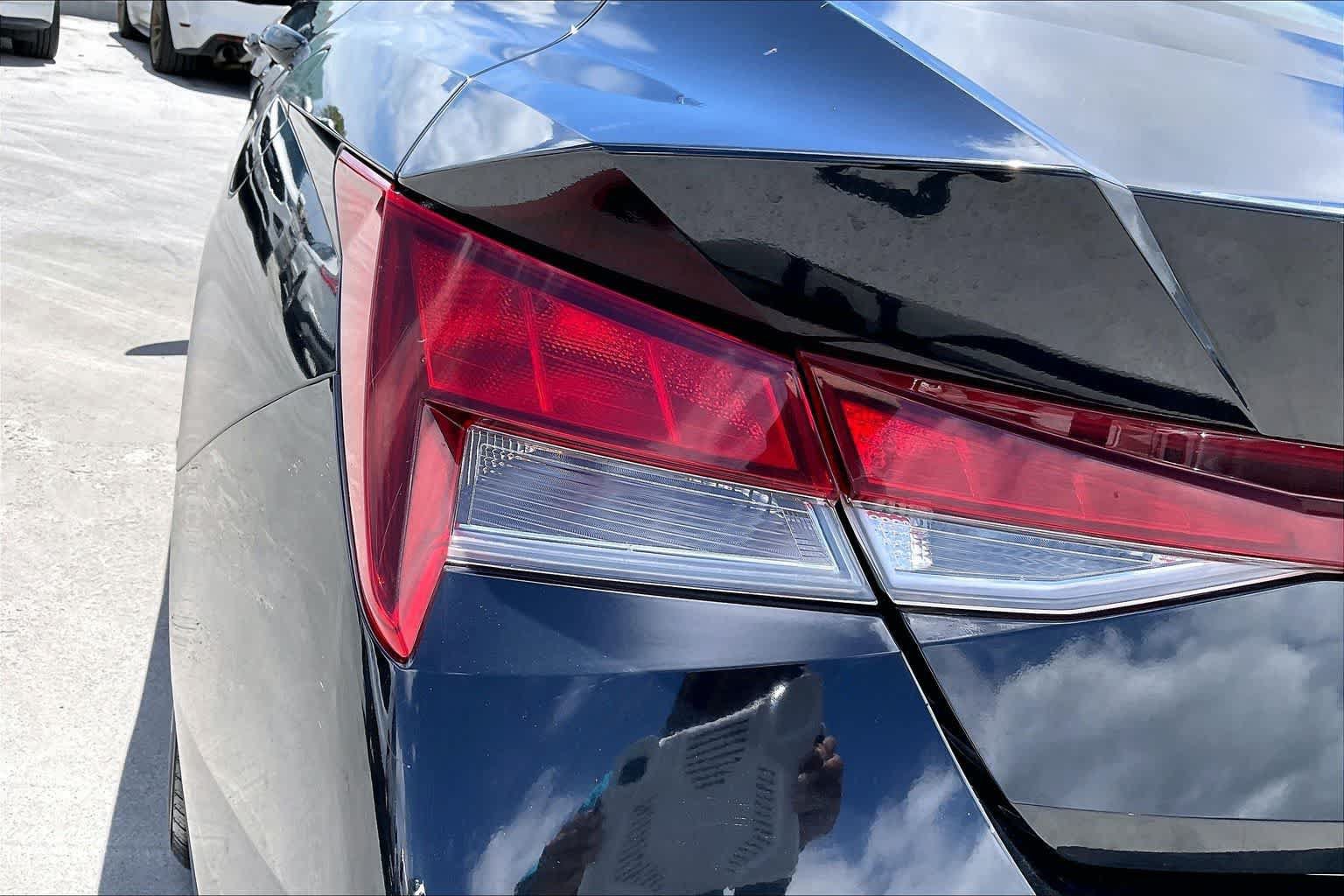 Used 2024 Hyundai Elantra SEL FWD image 32
