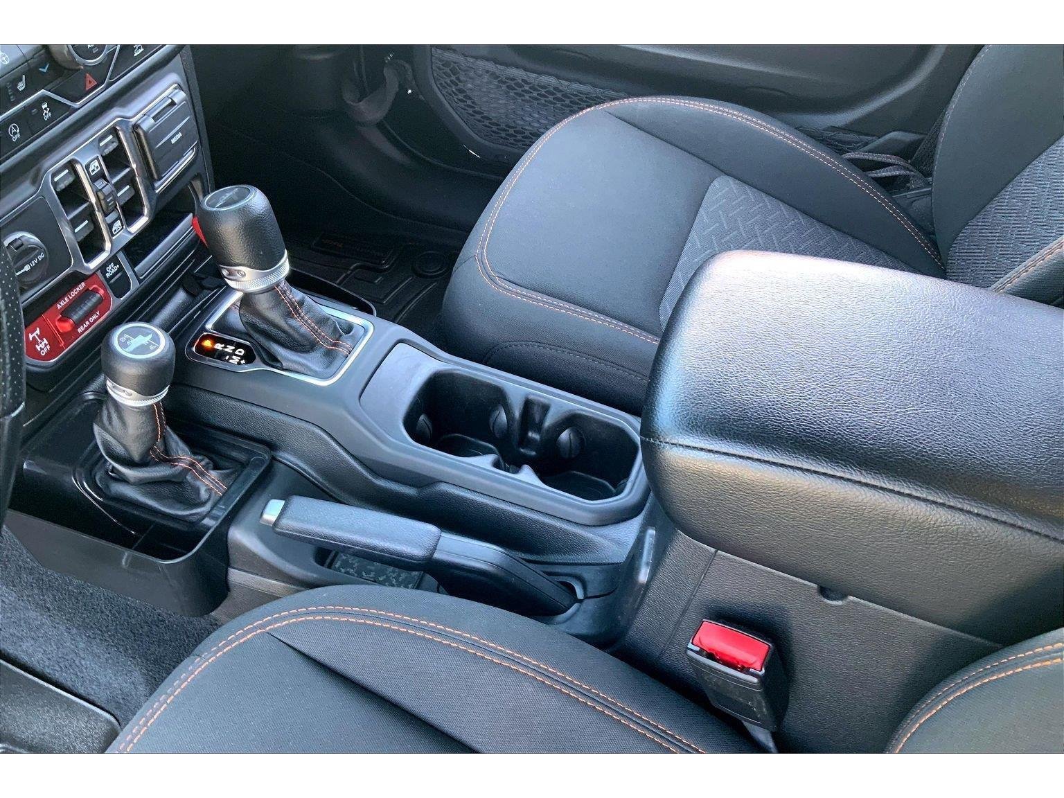 Used 2021 Jeep Gladiator Mojave w/ Cold Weather Group AWD/4WD image 16