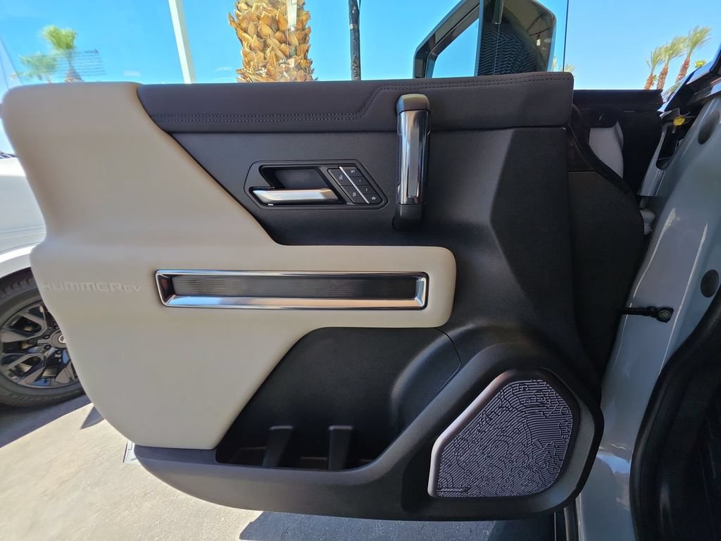 Used 2026 GMC Hummer EV SUV AWD/4WD image 23