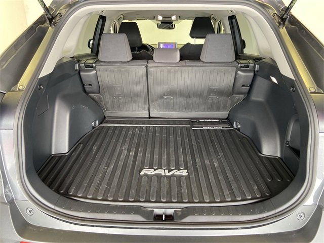 Used 2025 Toyota RAV4 LE image 32