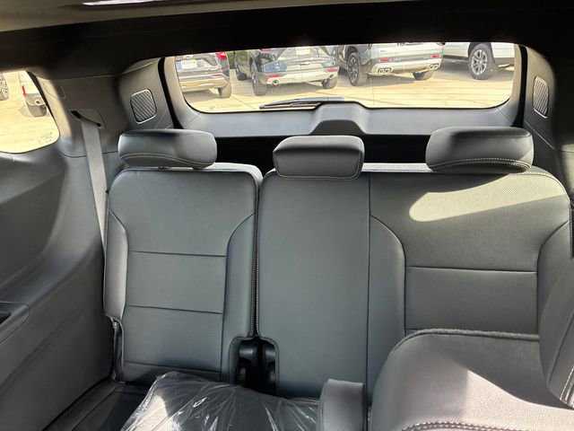 New 2026 Chevrolet Traverse High Country w/ LPO, Floor Liner Package image 13