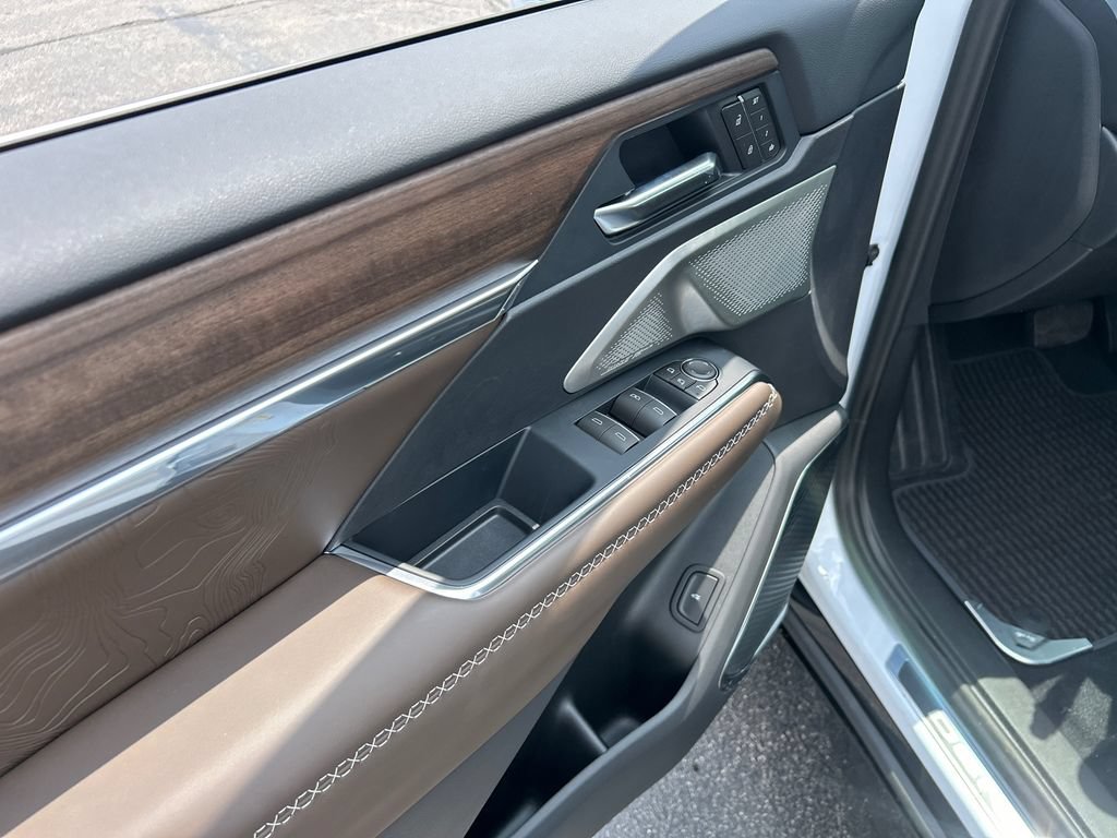 New 2026 GMC Acadia Denali Ultimate AWD/4WD image 15