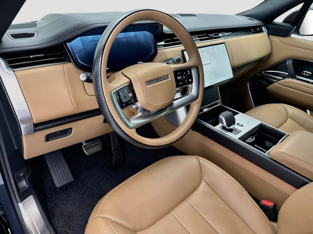 Certified 2026 Land Rover Range Rover SE AWD/4WD image 9