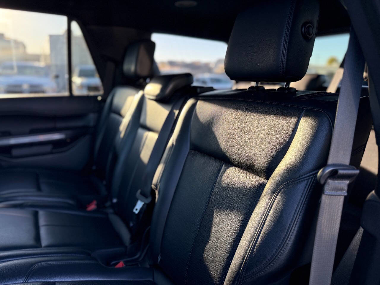 Used 2019 Ford Expedition XLT w/ Equipment Group 201A image 18