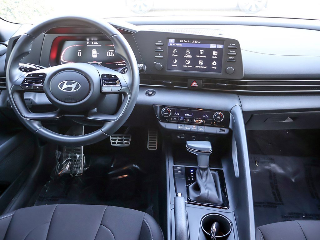 Used 2025 Hyundai Elantra Sport w/ Cargo Package image 33
