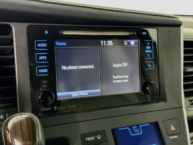 Certified 2017 Toyota Sienna XLE FWD image 16