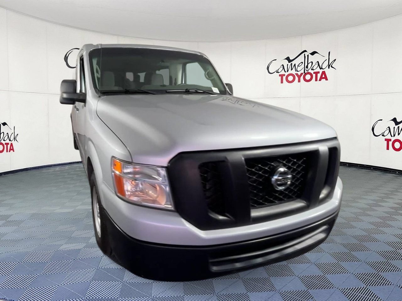 Used 2018 Nissan NV 3500 S RWD image 4