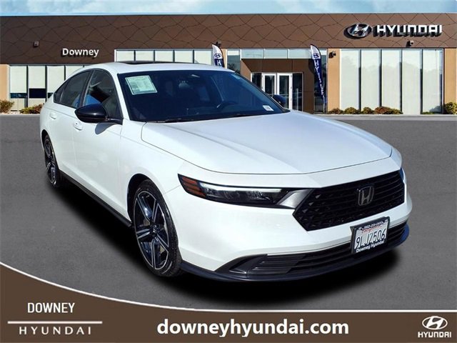 Used 2024 Honda Accord Sport image 3